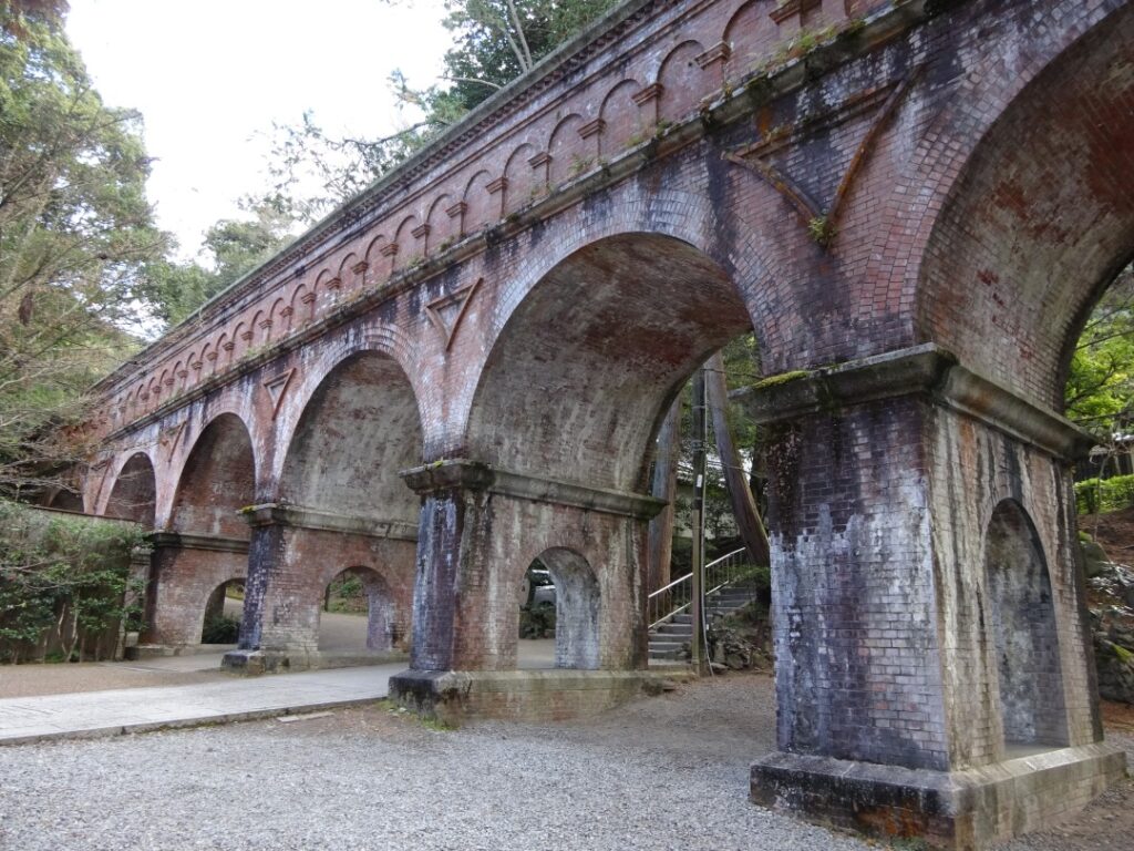 有頂天家族の聖地紹介
南禅寺の水路閣